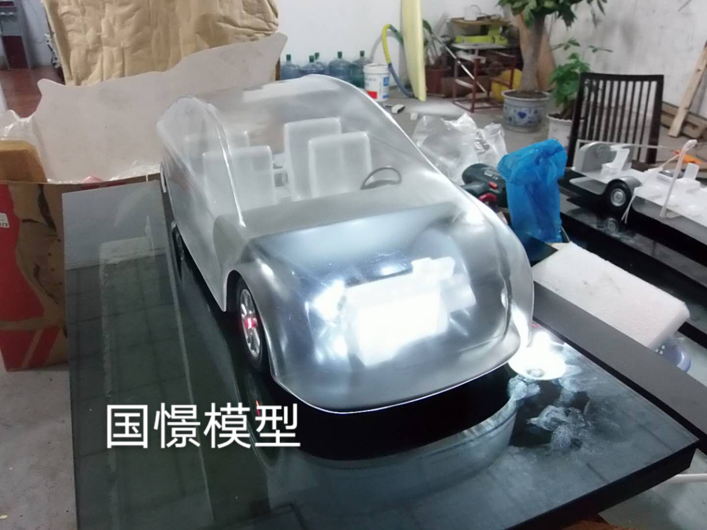 透明車模型